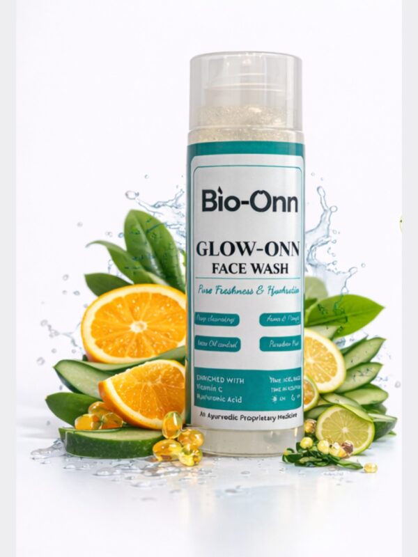 Bio-Onn hydrating aqua face wash with aloe vera and green tea.